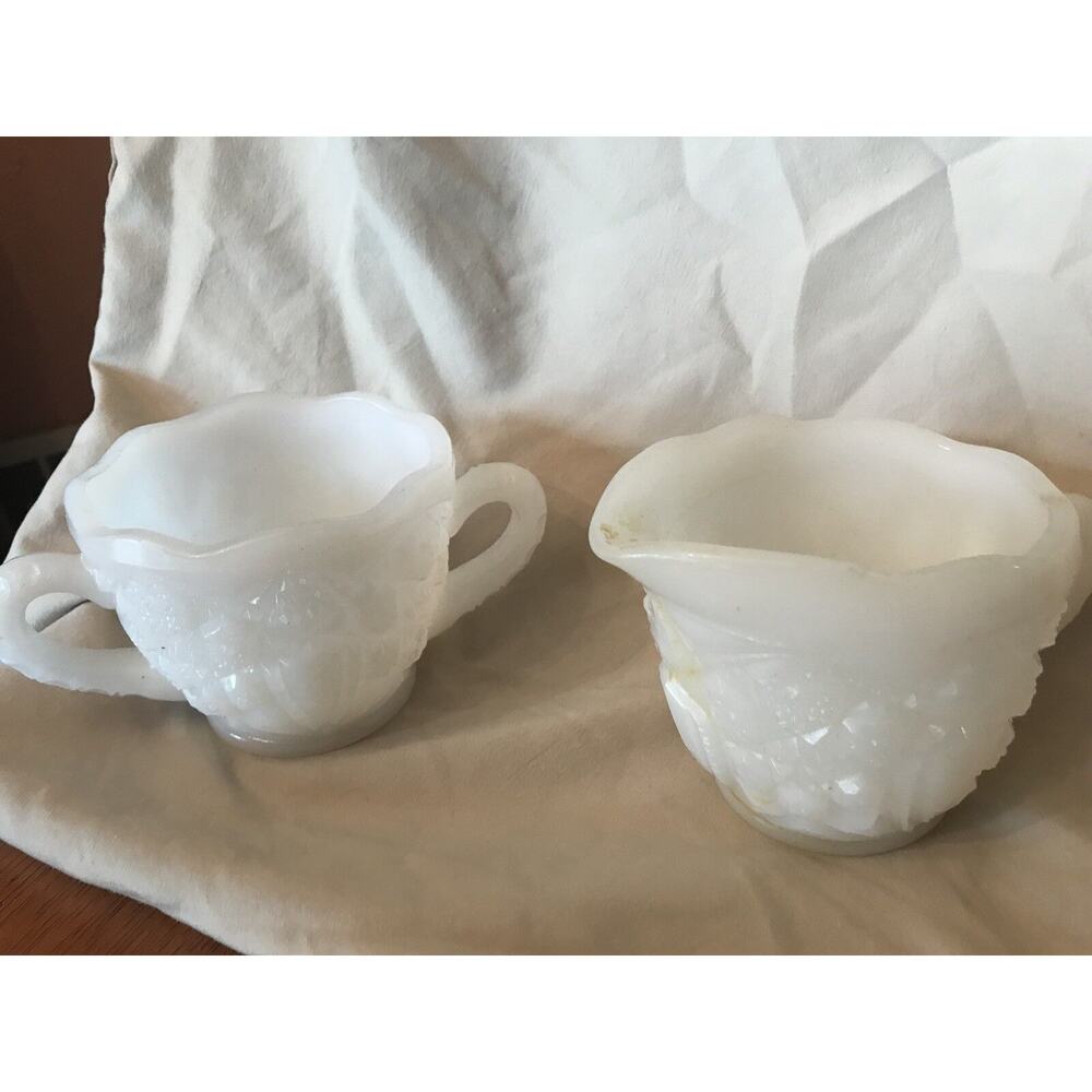 Milk Glass Sugar Bowl‎ and Creamer Set